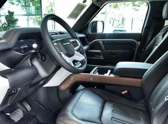 自家车2020款路虎卫士天津交车预定从速