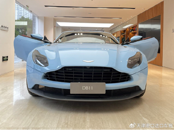 阿斯顿马丁DB11跑车 进口现车特价优惠