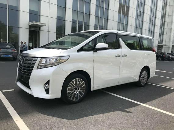 丰田埃尔法实力派商务现车 打造奢华MVP