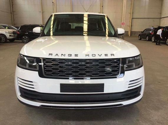 18款路虎揽胜欧规柴油行政现车锋芒毕露