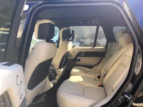 中东版路虎揽胜行政3.0魅力十足天津现车