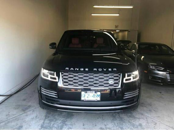 18款路虎揽胜5.0创世加长黑红钜惠价格