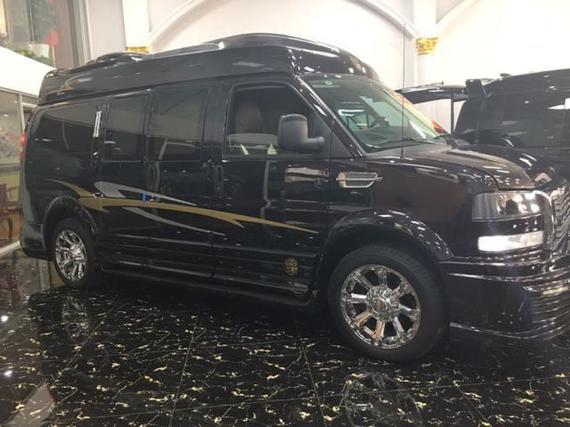 新款GMC商务车现车特价促销 低折回馈中