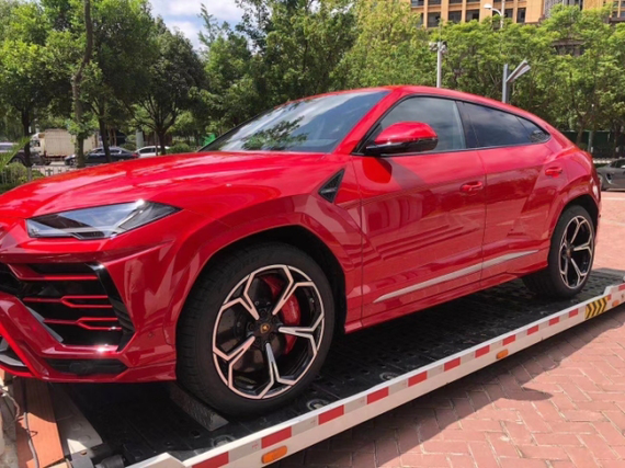 兰博基尼Urus野牛地表最强展现王者风范