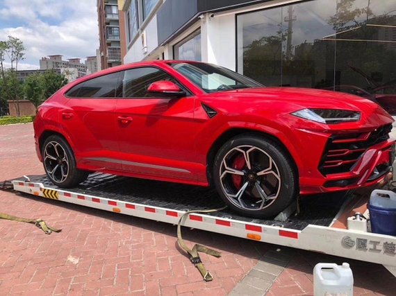 兰博基尼Urus野牛地表最强展现王者风范