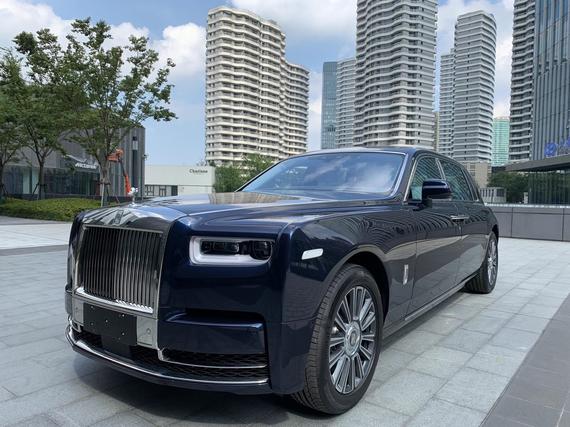2021款劳斯莱斯第八代幻影品位秋风古韵