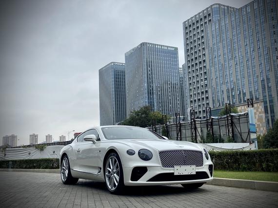 20款宾利欧陆GT V8现车国六优惠点燃初冬