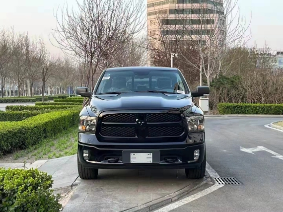 进口道奇公羊黑曜经典版国六排放出售