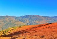 东川红与蓝 上帝的绝色搭配