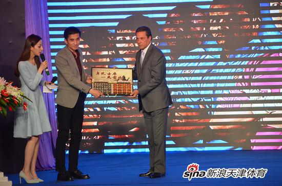 天津权健队举办壮行会 新援亮相目标全力冲超