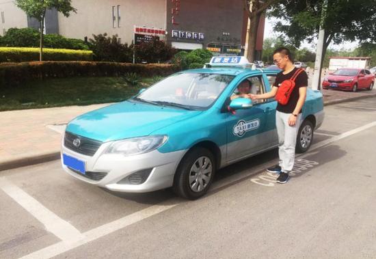 天津2万出租换新貌 滴滴出租车倡“新车新体验”