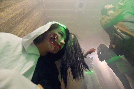 见鬼去吧 天津大悦城万圣节两大主题鬼屋惊悚