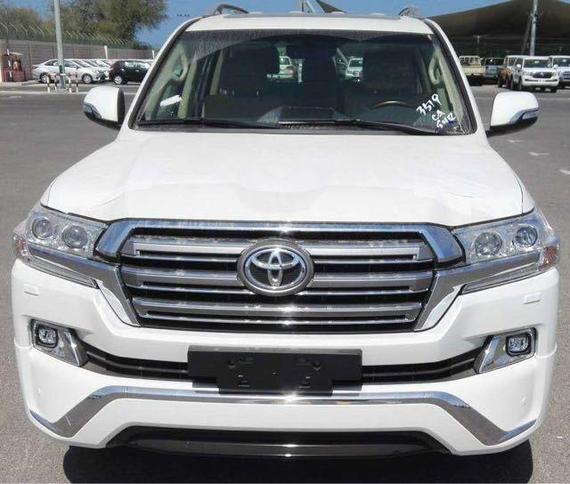 丐版17款丰田酷路泽4000现车翻身越岭