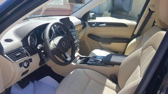 17款奔驰GLS450现车限时优惠大乐透_天津汽