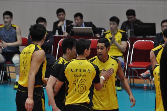 经验不足无谓失误多 天津男排主场0-3再负北京