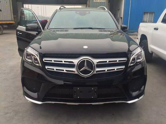 17款奔驰GLS63加版相当养眼顶级奢华SUV