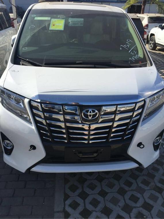 2016款丰田埃尔法最豪华最舒适保姆车