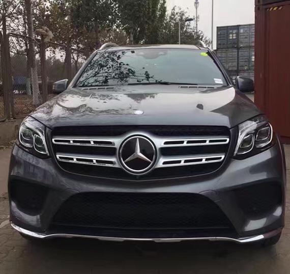 2017款奔驰GLS450气质强大都市精