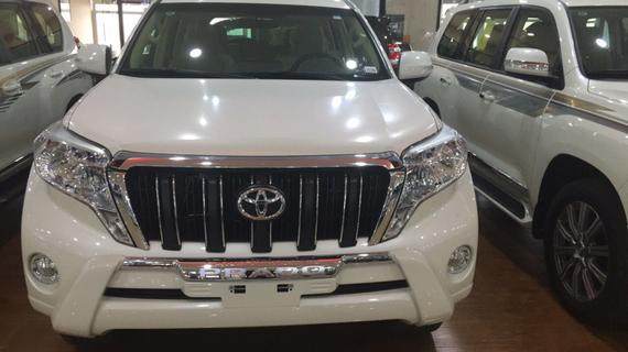 17款丰田霸道4000天窗遥启版鼎立促销