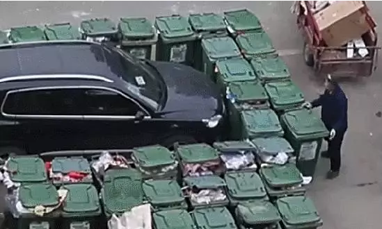 114Ų