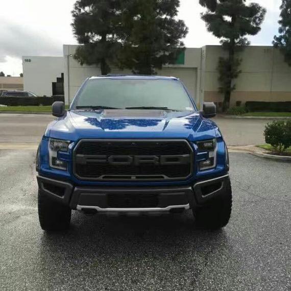 2017款福特猛禽F150霸气皮卡公路悍将