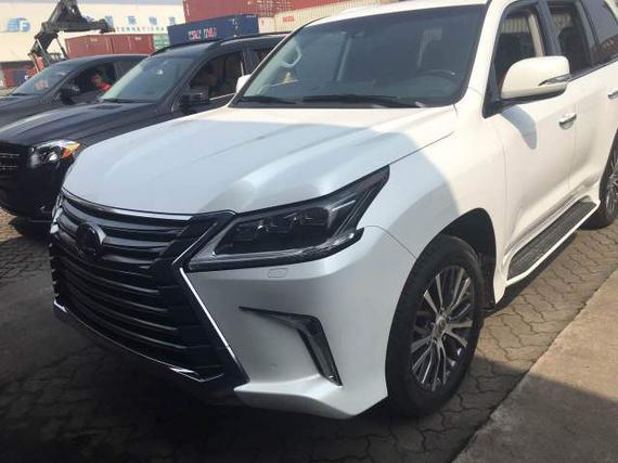 加版雷克萨斯LX570  霹雳越野 性能强