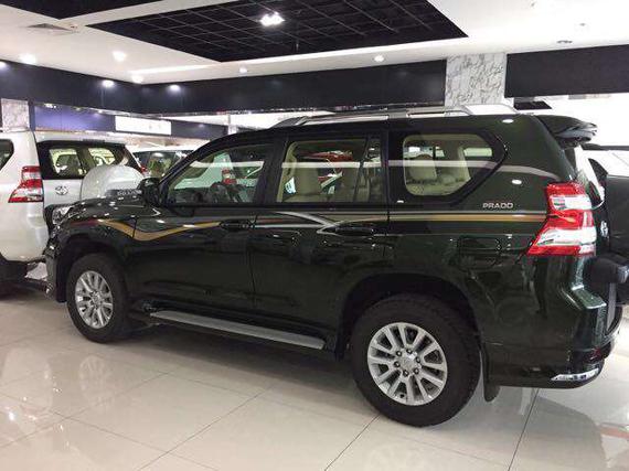 2017款丰田霸道2700 全国联保价低更惠民