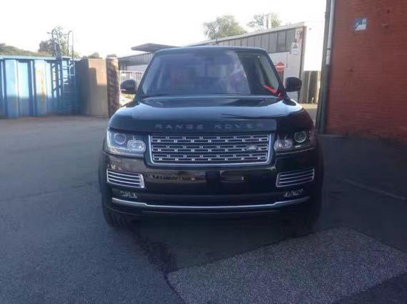 17款路虎揽胜5.0巅峰创世加长版震撼强势