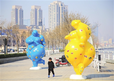 日前,本市对海河沿岸的带状公园进行了修缮,重塑亮丽风景线。