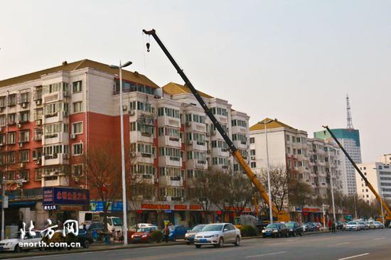 红桥区复兴路建筑立面整修正在施工