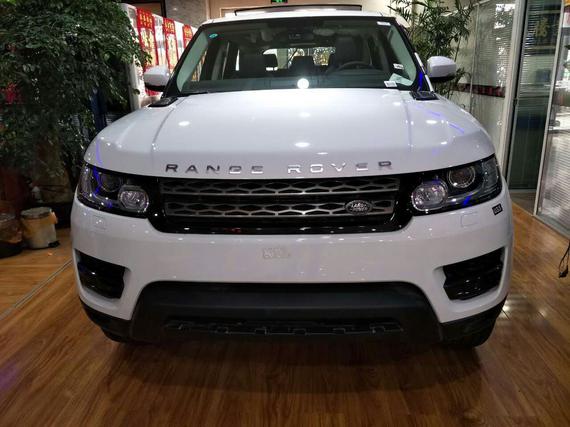 2017款路虎揽胜运动 帅气外观张扬个性