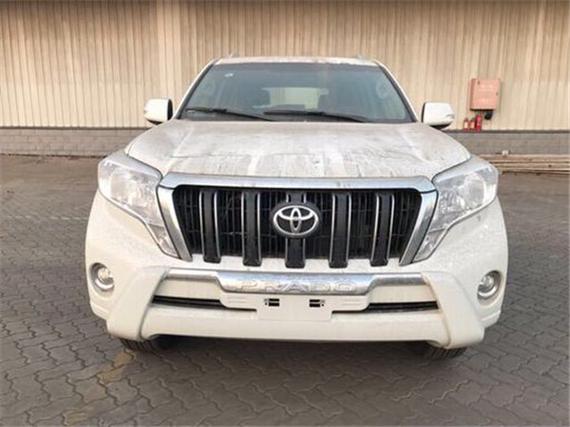 17款丰田霸道3000超值特惠促驾乘体验