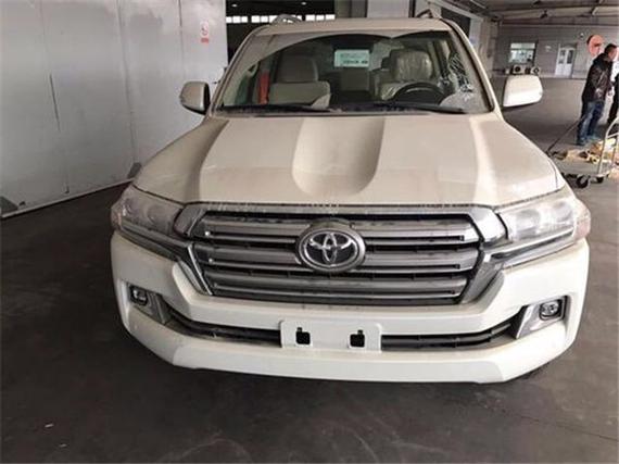 17款丰田酷路泽5700购车狂欢节浓情回馈