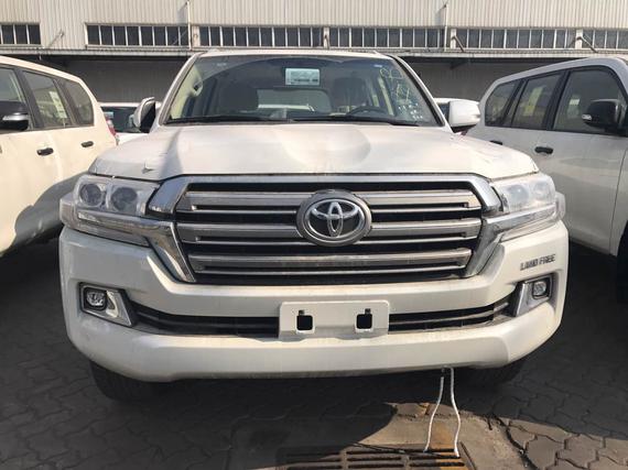 17款丰田酷路泽4600EXR 便捷操控享受