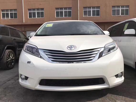 全新丰田塞纳多少钱 四驱商务完美呈现