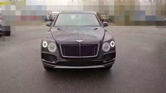 2018款宾利添越柴油4.0T现车奢华王者