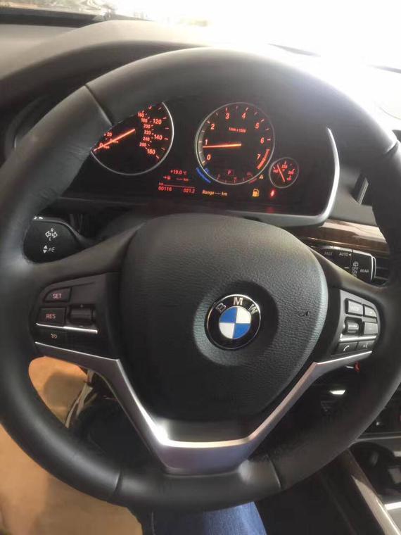 2016中东版宝马X5全景天窗高端奢华座驾