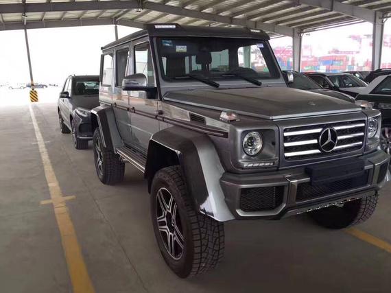 奔驰G5004X4顶级越野硬派必备街头霸主