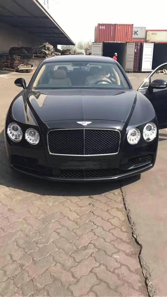 17款宾利飞驰4.0T V8S出色表现超赞性能