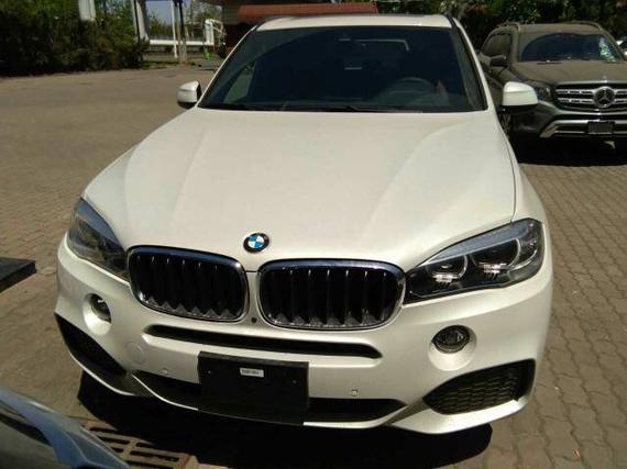 2017款加版宝马X5M 配置丰富 欢迎致电