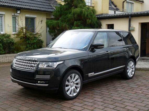 17款路虎揽胜行政豪华配置报价优惠3万