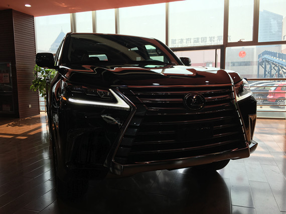 2017款雷克萨斯LX570 加版凌志越野天才