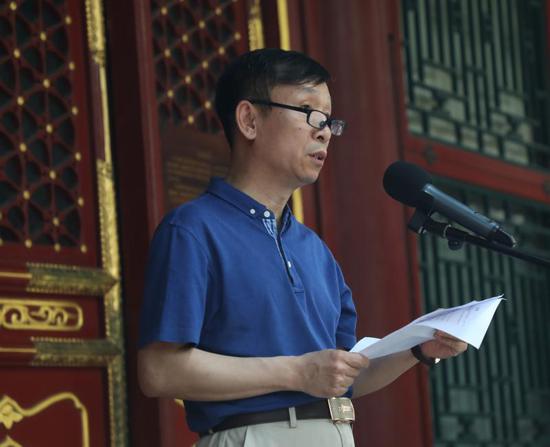 中国书法家协会副主席、天津文联副主席张建会在开幕式上致辞