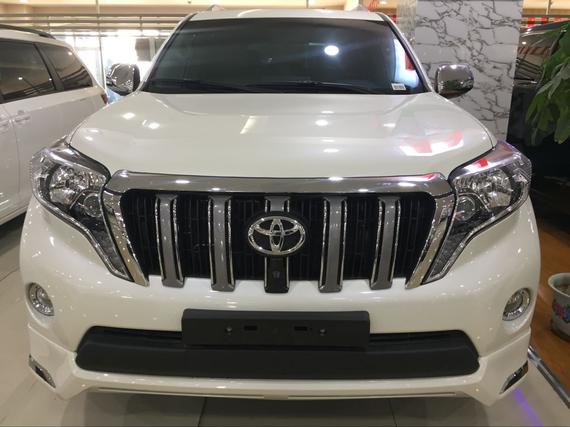 17款丰田霸道2700 舒适越野普拉多现车