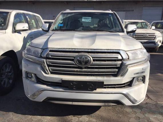 2017款丰田酷路泽5700闪耀新星底价重磅