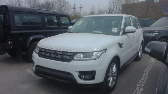 路虎揽胜运动汽油SE版港口六月送礼钜惠