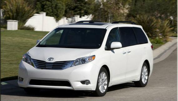 17款丰田塞纳加版MPV 3.5L商务美规报价