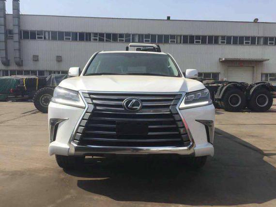 2017款雷克萨斯LX570 全能凌志霸气十足