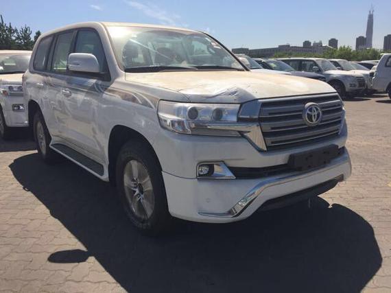 2017款丰田酷路泽4600 强悍动力惊喜降价