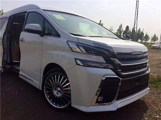 17款丰田埃尔法蒙娜丽莎3.5T尊贵现车